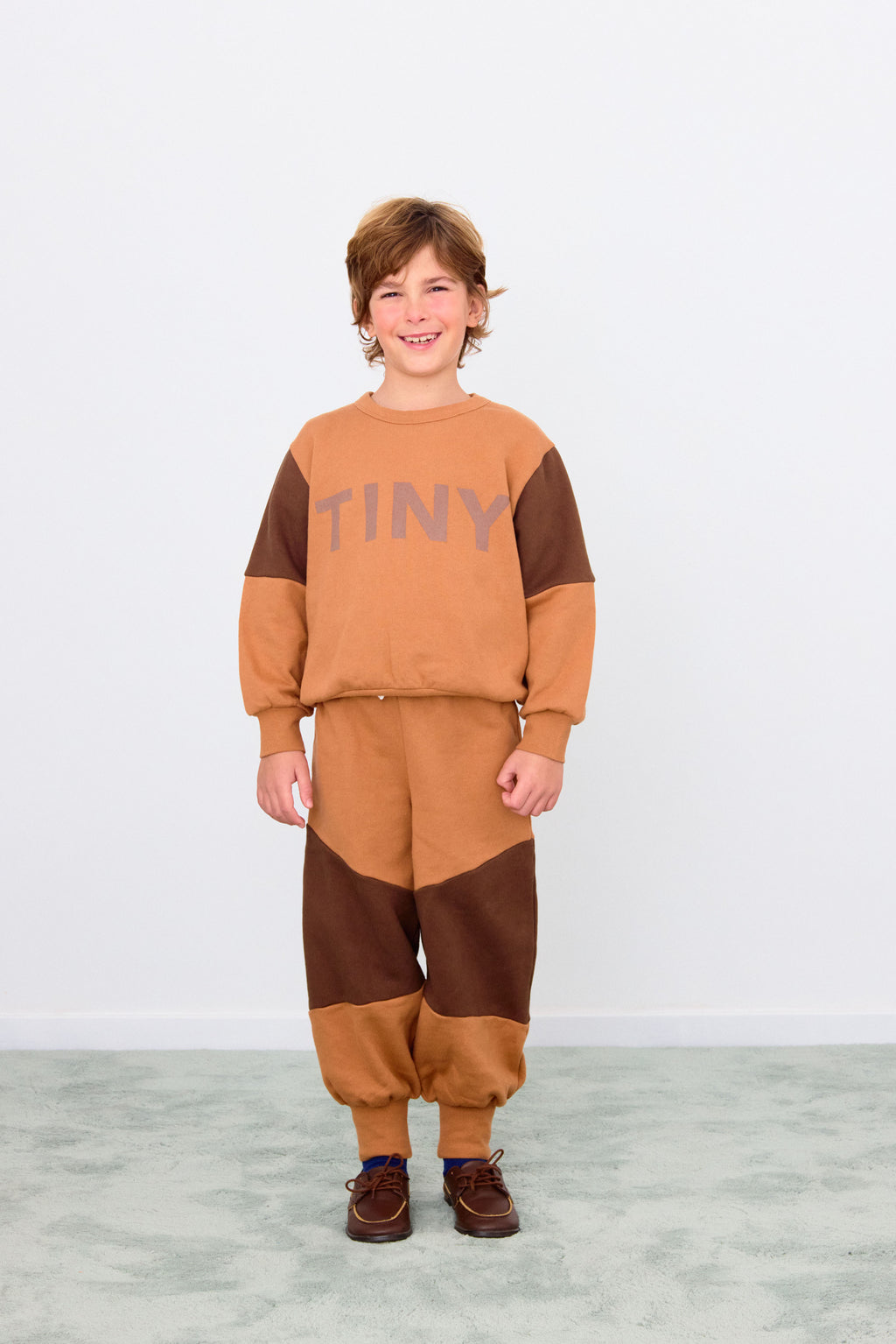 Tiny Color Block Sweatpant – light brown