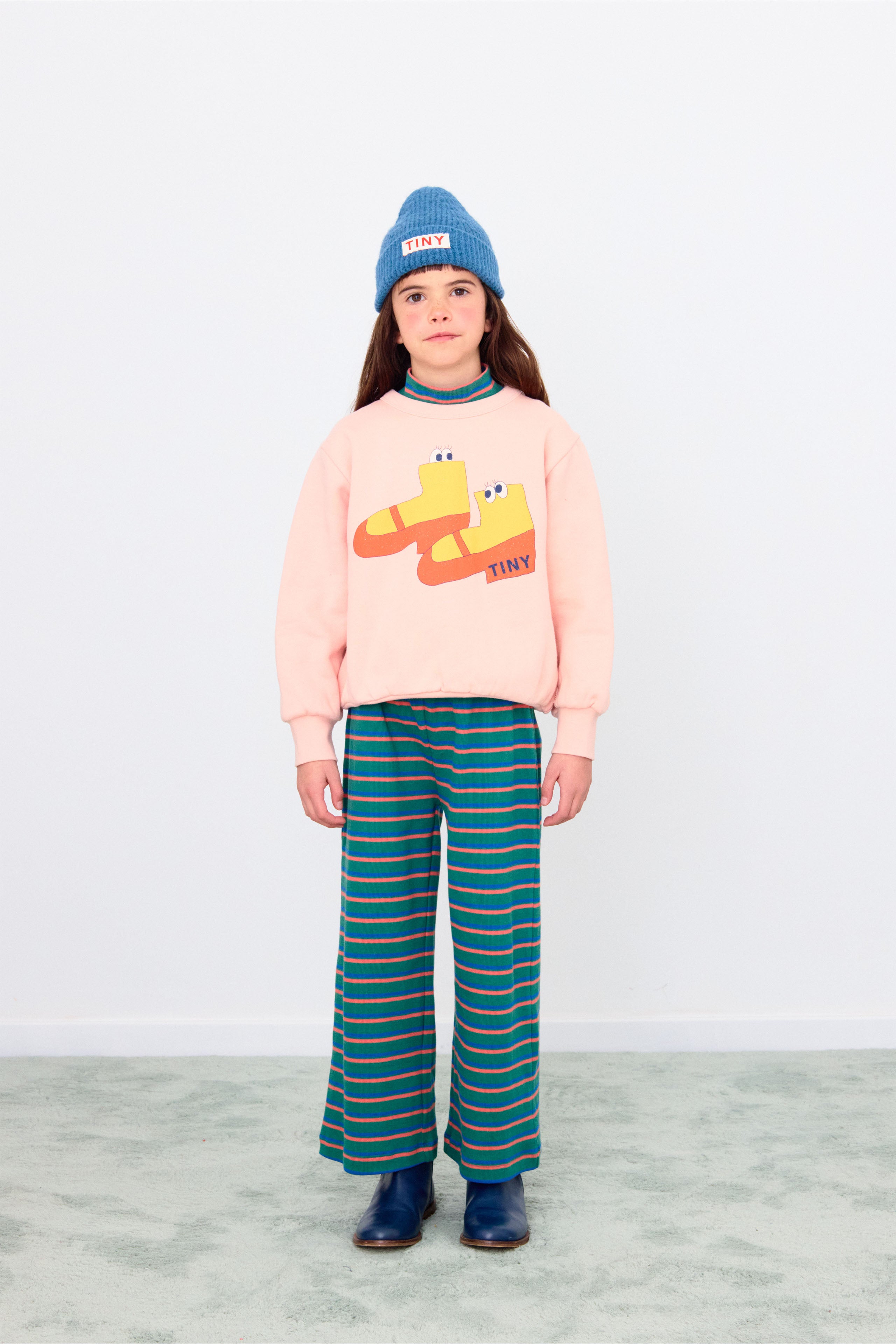 Walk Graphic Sweatshirt – wild rose