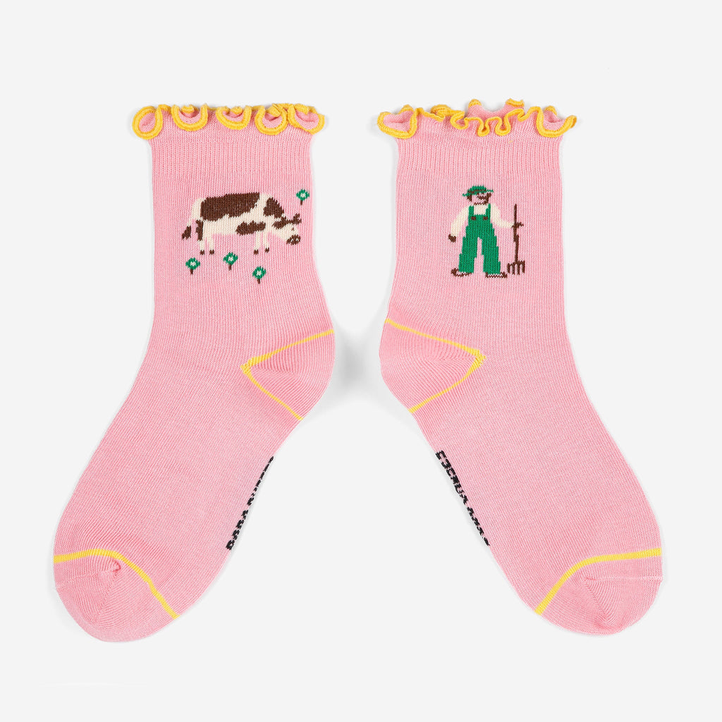 Farm Adventure Ruffled Short Socks – pink