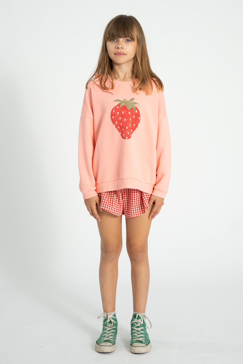 Sweatshirt w/ collar – light pink w/ strawberry print