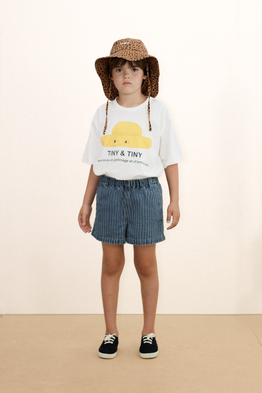 Stripes Denim Shorts – light wash denim